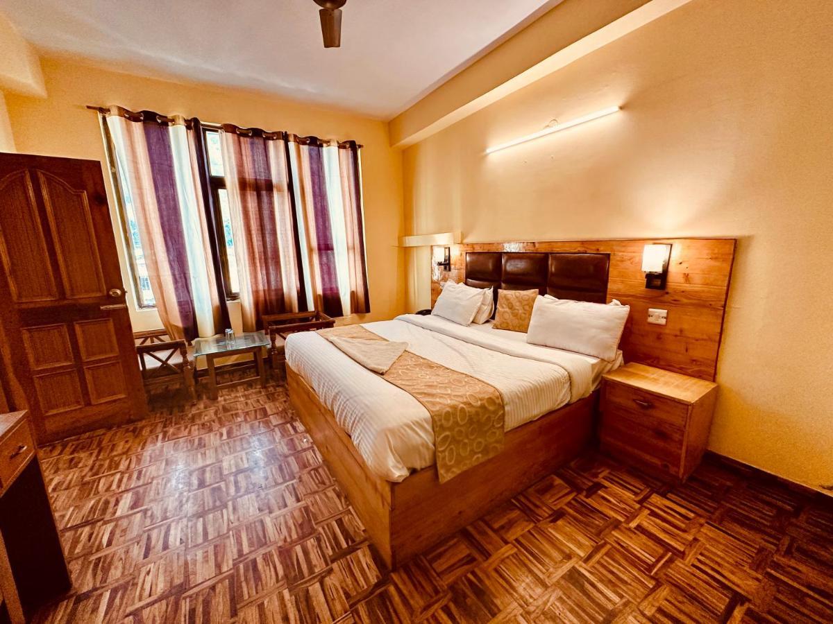 Hotel Grand Kalinga - Near Volvo Bus Stand Manali エクステリア 写真