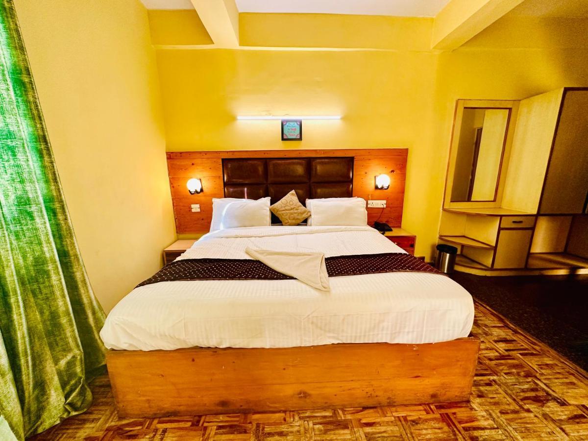 Hotel Grand Kalinga - Near Volvo Bus Stand Manali エクステリア 写真