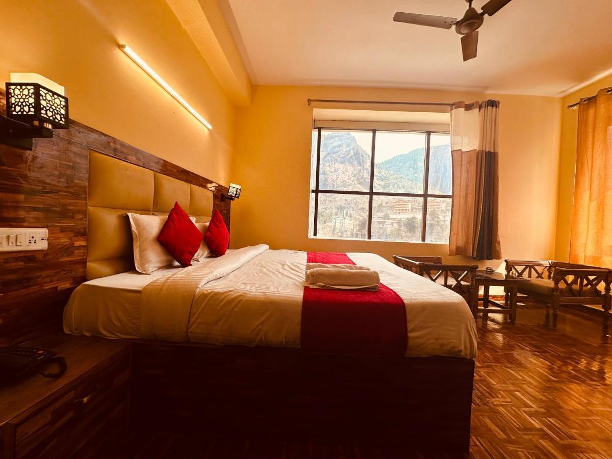 Hotel Grand Kalinga - Near Volvo Bus Stand Manali エクステリア 写真