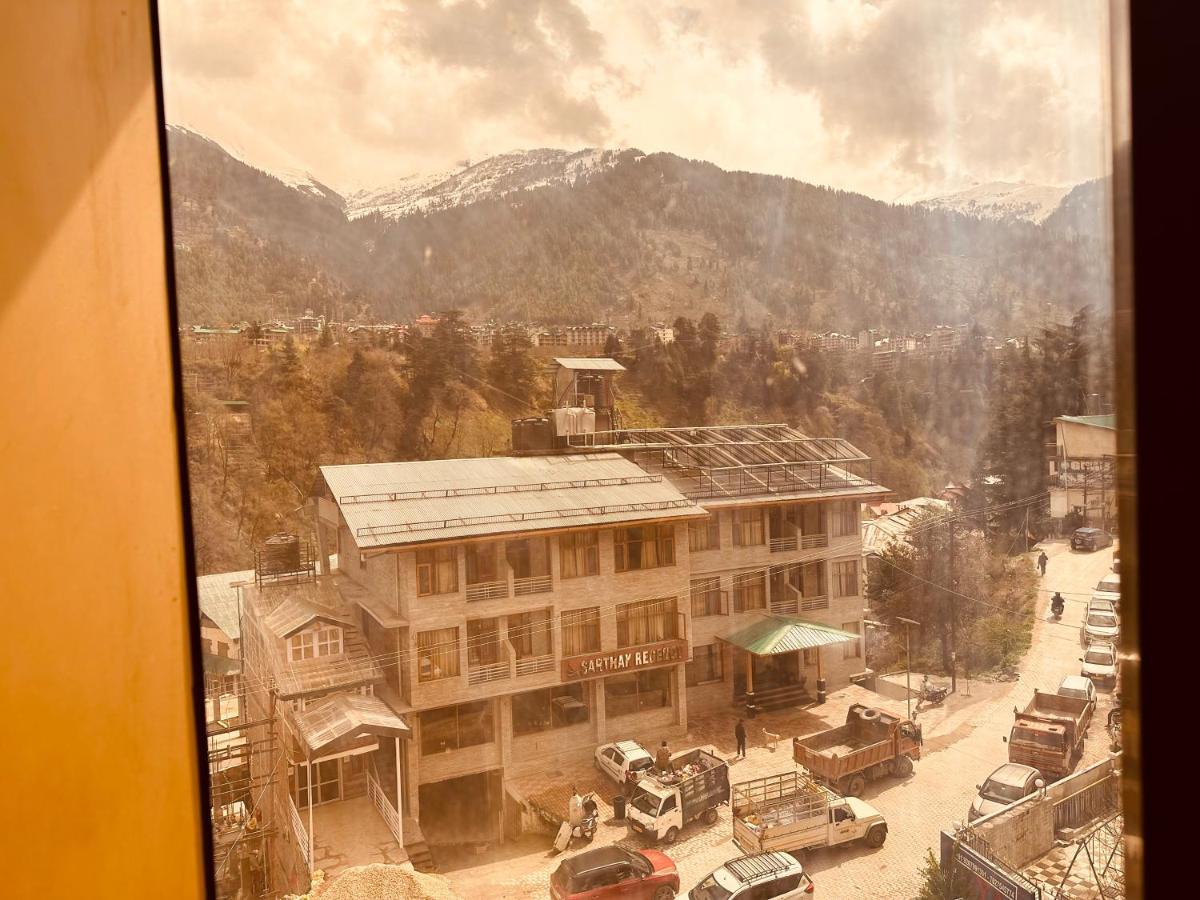 Hotel Grand Kalinga - Near Volvo Bus Stand Manali エクステリア 写真