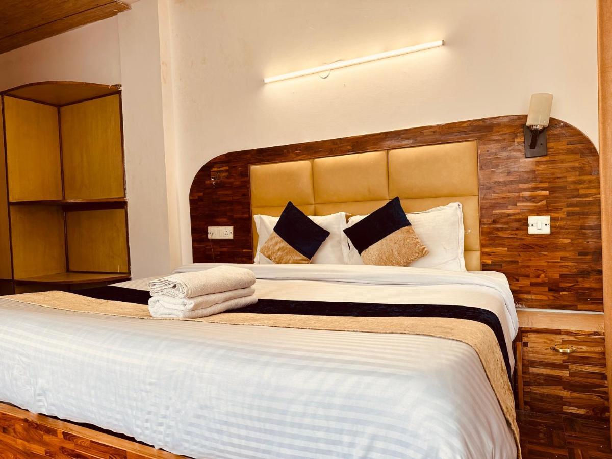Hotel Grand Kalinga - Near Volvo Bus Stand Manali エクステリア 写真