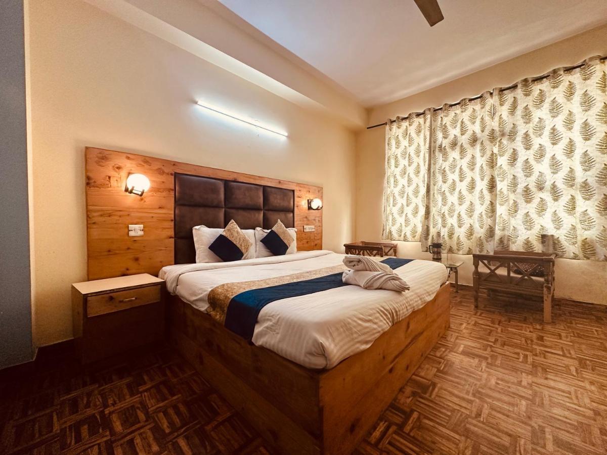 Hotel Grand Kalinga - Near Volvo Bus Stand Manali エクステリア 写真