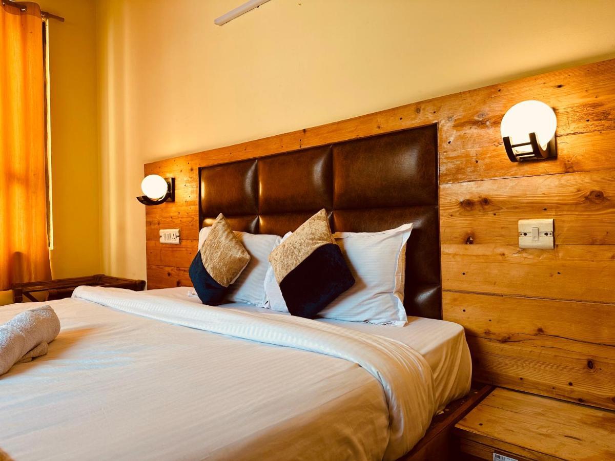 Hotel Grand Kalinga - Near Volvo Bus Stand Manali エクステリア 写真