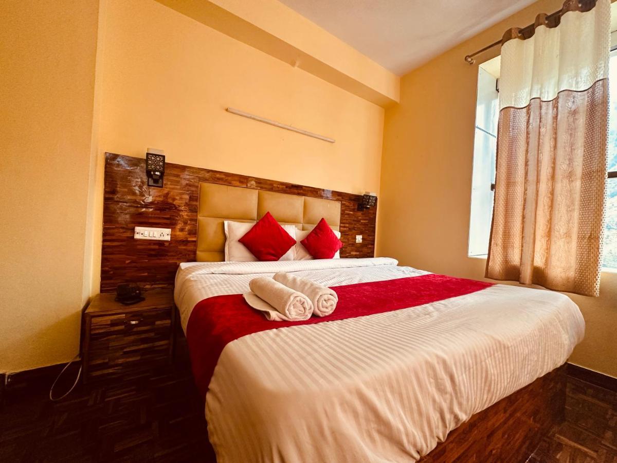 Hotel Grand Kalinga - Near Volvo Bus Stand Manali エクステリア 写真