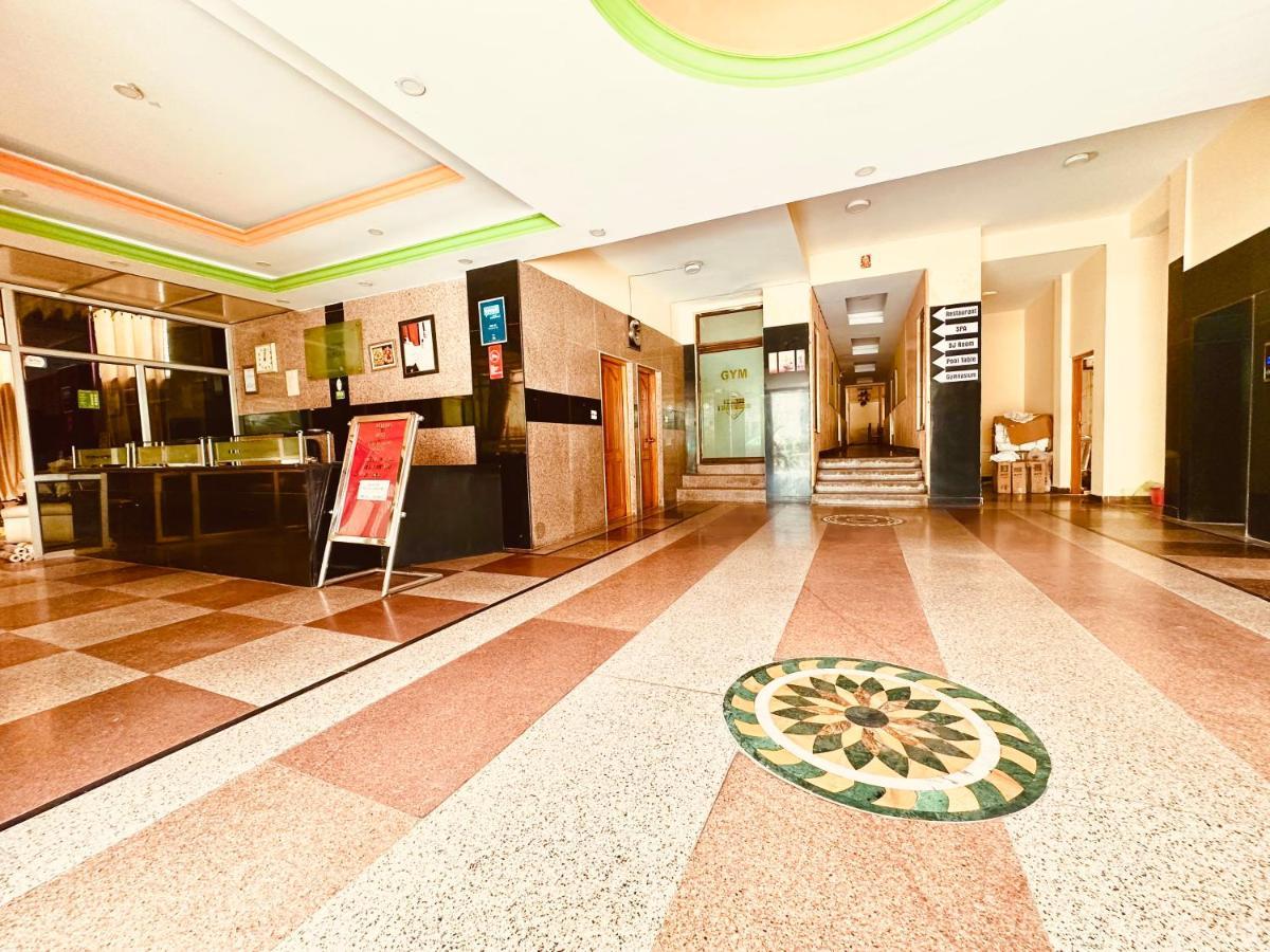 Hotel Grand Kalinga - Near Volvo Bus Stand Manali エクステリア 写真